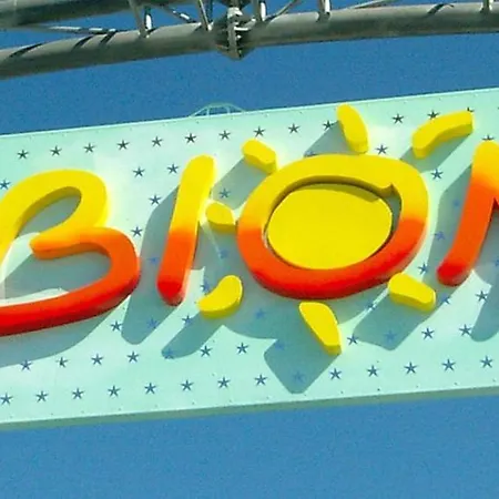 Warm Near The - Beahost Apartment
